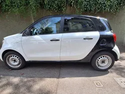 Weiß Gebraucht 2015 Smart ForFour Kleinwagen | 5.200 € (Fairer Preis)