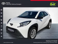 Weiß Gebraucht 2023 Toyota Aygo X-play Kleinwagen | 16.980 € (Fairer Preis)