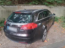 Schwarz Gebraucht 2011 Opel Insignia Kombi | 1.899 € (Superpreis)