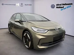 Andere farbe Gebraucht 2023 VW ID.3 Pro Kleinwagen | 37.702 € (Etwas zu teuer)