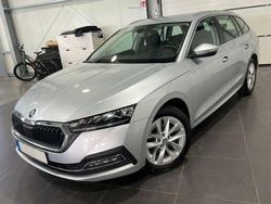Silber Gebraucht 2020 Skoda Octavia Kombi | 17.495 € (Fairer Preis)