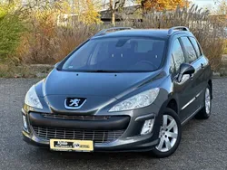 Grau Gebraucht 2011 Peugeot 308 Family Kombi | 2.999 € (Fairer Preis)