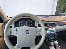 Weiß Gebraucht 2009 Volvo S80 Executive Limousine | 11.700 € (Guter Preis)