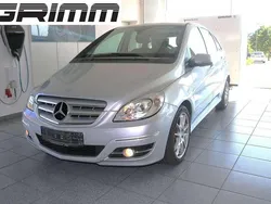 Polarsilber metalliclack Gebraucht 2010 Mercedes B180 Sport Van / Kleinbus | 5.750 € (Guter Preis)