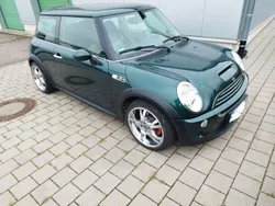 Grün Gebraucht 2005 Mini John Cooper Works Kleinwagen | 6.500 € (Teuer)