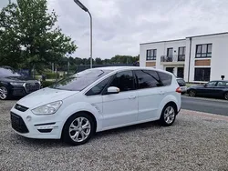 Weiß Gebraucht 2010 Ford S-MAX Titanium Van / Kleinbus | 3.850 €