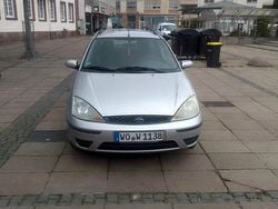 Silber Gebraucht 2003 Ford Focus Trend Kombi | 1.100 € (Fairer Preis)