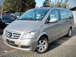 Grau Gebraucht 2012 Mercedes Viano Van / Kleinbus | 15.900 € (Fairer Preis)