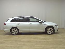 Weiss Gebraucht 2022 VW Golf VIII Pro Kombi | 15.780 € (Superpreis)