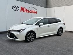 Novaweiß perleffekt Gebraucht 2021 Toyota Corolla Team Kombi | 23.990 € (Guter Preis)