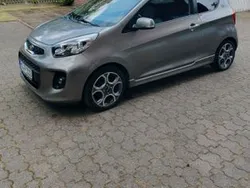 Grau Gebraucht 2016 Kia Picanto Kleinwagen | 5.200 € (Guter Preis)