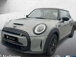 Metallic) (grau Gebraucht 2022 Mini Cooper SE Classic Kleinwagen | 20.900 € (Etwas zu teuer)
