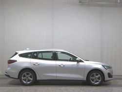 Silber Gebraucht 2022 Ford Focus Titanium Limousine | 16.480 € (Superpreis)