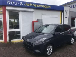 Grau Gebraucht 2023 Hyundai i10 Pure Kleinwagen | 14.690 € (Fairer Preis)