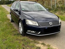 Blau Gebraucht 2011 VW Passat Comfortline Kombi | 4.600 € (Superpreis)