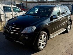 Obsidianschwarz Gebraucht 2009 Mercedes ML320 SUV | 5.350 € (Guter Preis)
