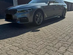 Grau Gebraucht 2019 BMW 530 M Sport Kombi | 33.999 € (Fairer Preis)