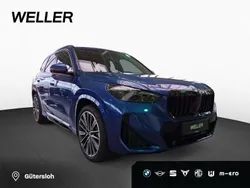 Portimao blau Neu 2024 BMW X1 M Sport SUV | 55.990 € (Fairer Preis)