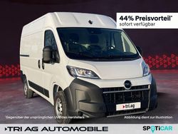 Cassablanca weiß Gebraucht 2024 Opel Movano Van | 25.900 €
