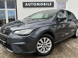 Grau Gebraucht 2023 Seat Ibiza Style Kleinwagen | 17.979 € (Fairer Preis)