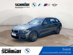 Mineralgrau metallic Gebraucht 2021 BMW 330e M Sport Kombi | 24.389 € (Etwas zu teuer)