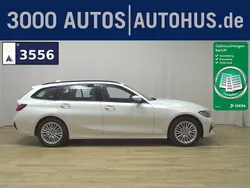 Weiss Gebraucht 2021 BMW 320 Sport Line Kombi | 16.690 € (Guter Preis)