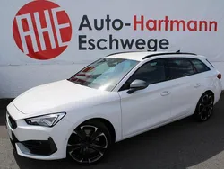 Candyweiß (metallic) Gebraucht 2023 Cupra Leon VZ Kombi | 33.490 € (Guter Preis)