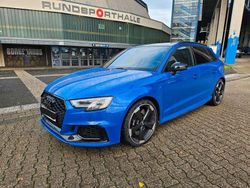Blau Gebraucht 2020 Audi RS3 Sportback Ambiente Kleinwagen | 44.900 € (Fairer Preis)