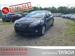 Pantherschwarz metallic Gebraucht 2014 Ford Focus Titanium Limousine | 3.985 € (Guter Preis)
