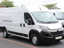 Weiß Gebraucht 2024 Citroën Jumper Van / Kleinbus | 23.798 € (Fairer Preis)