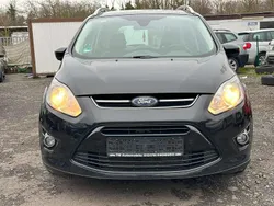 Other Gebraucht 2015 Ford Grand C-Max Titanium Van / Kleinbus | 2.900 € (Teuer)