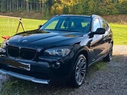Schwarz Gebraucht 2010 BMW X1 SUV | 6.950 € (Teuer)