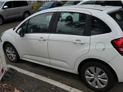 Weiß Gebraucht 2011 Citroën C3 Kleinwagen | 3.000 €