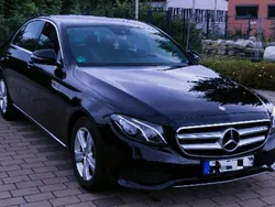 Schwarz Gebraucht 2016 Mercedes E200 Avantgarde Limousine | 18.990 € (Fairer Preis)