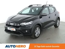 Schwarz Gebraucht 2024 Dacia Sandero Expression Kleinwagen | 18.900 € (Fairer Preis)