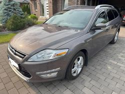Braun Gebraucht 2012 Ford Mondeo Kombi | 8.950 € (Teuer)