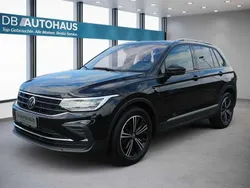Schwarz Gebraucht 2023 VW Tiguan Active SUV | 25.860 € (Guter Preis)