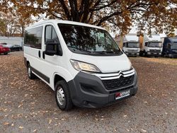 Weiß Gebraucht 2016 Citroën Jumper Live Van / Kleinbus | 11.499 € (Superpreis)
