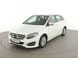 Weiß Gebraucht 2015 Mercedes B180 Style Van / Kleinbus | 16.840 € (Etwas zu teuer)