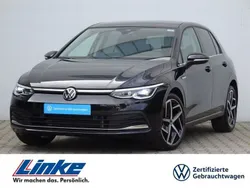 Schwarz Gebraucht 2023 VW Golf VIII Style Limousine | 28.590 € (Fairer Preis)