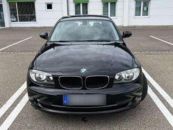 Schwarz Gebraucht 2011 BMW 116 Sport Line Kleinwagen | 6.900 € (Fairer Preis)