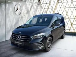 Loparitschwarz metallic Gebraucht 2023 Mercedes T180 Style Van / Kleinbus | 25.750 € (Guter Preis)