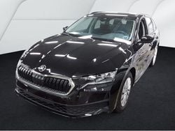 Schwarzmagic perleffekt Gebraucht 2025 Skoda Octavia Essence Kombi | 23.471 € (Superpreis)
