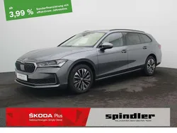 Graphitegrau metallic Gebraucht 2024 Skoda Superb Selection Kombi | 35.780 €