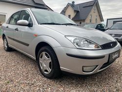 Silber Gebraucht 2002 Ford Focus Limousine | 1.390 € (Fairer Preis)