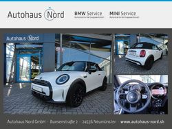 Weiß Gebraucht 2024 Mini Cooper Cabriolet Classic Cabrio | 30.900 € (Etwas zu teuer)