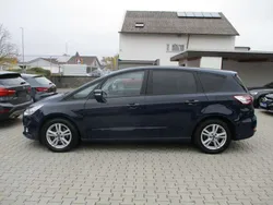 Blau Gebraucht 2019 Ford S-MAX S Van / Kleinbus | 16.999 € (Guter Preis)