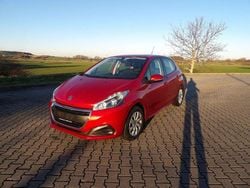 Rot Gebraucht 2019 Peugeot 208 Access Kleinwagen | 8.999 € (Superpreis)