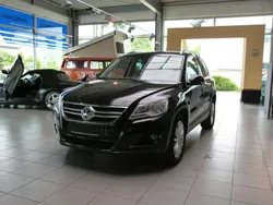 Deep black perleffekt Gebraucht 2009 VW Tiguan Sport SUV | 8.200 € (Teuer)