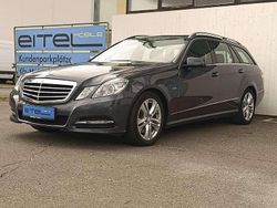 Grau Gebraucht 2012 Mercedes E250 Kombi | 12.490 € (Fairer Preis)